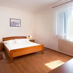 1 Bedroom Beautiful In